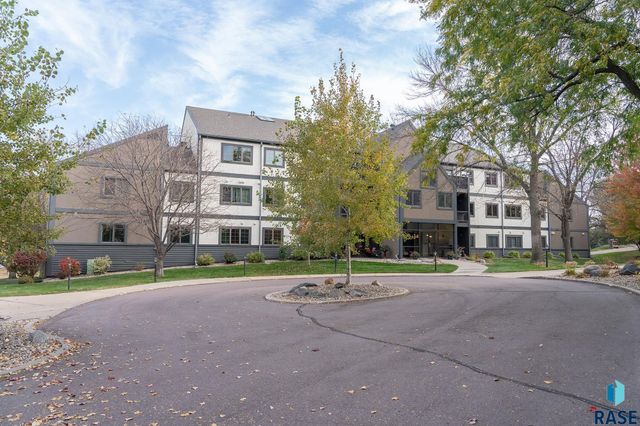 4204 S Minnesota Ave Avenue 103, Sioux Falls, SD 57105