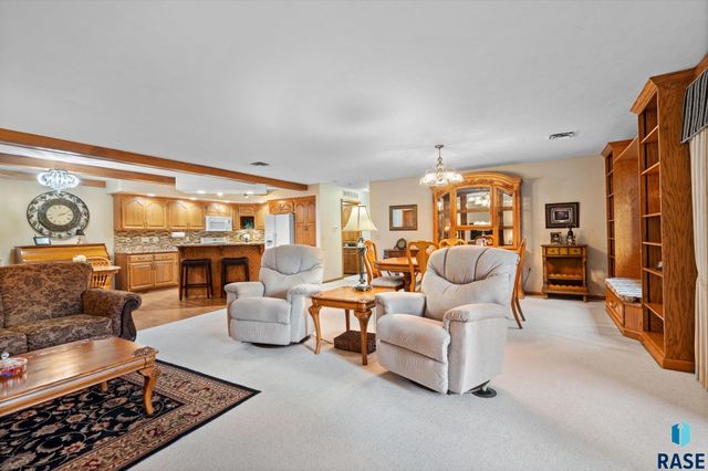 4204 S Minnesota Ave Avenue 103, Sioux Falls, SD 57105