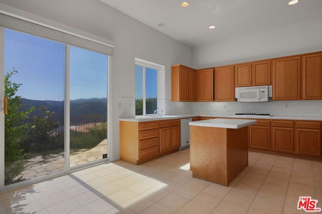 1492 Paseo De Oro, Los Angeles, CA 90272
