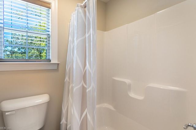 605 Wildey RD, Seaford, VA 23696