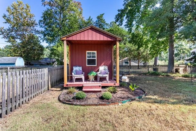 605 Wildey RD, Seaford, VA 23696