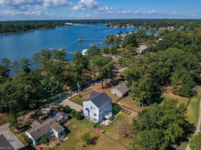 605 Wildey RD, Seaford, VA 23696
