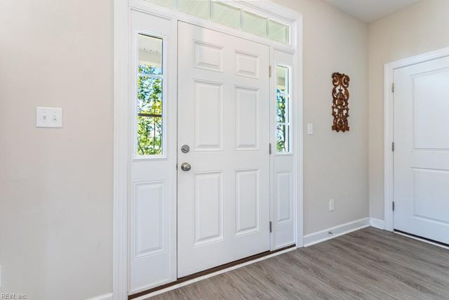 605 Wildey RD, Seaford, VA 23696