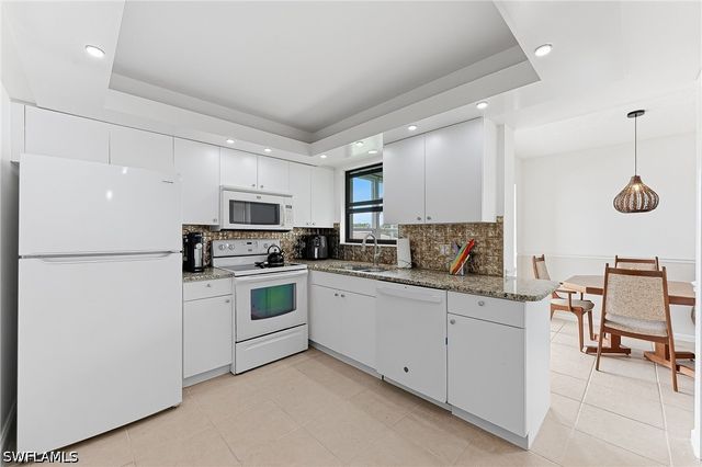 3615 Boca Ciega DR 202, Naples, FL 34112