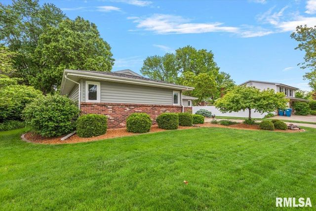 2704 Interlacken Road, Springfield, IL 62704