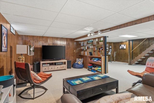 2704 Interlacken Road, Springfield, IL 62704