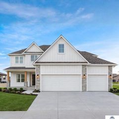 12005 Windsor Drive, Papillion, NE 68046