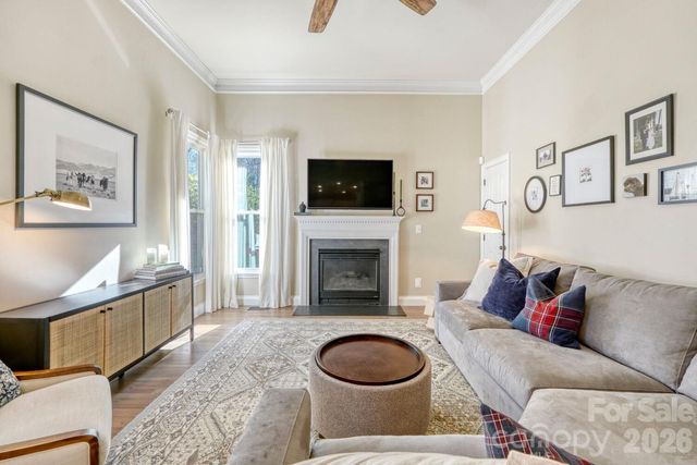 8607 Forest Shadow Circle, Cornelius, NC 28031