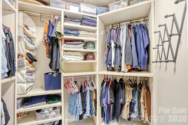 8607 Forest Shadow Circle, Cornelius, NC 28031