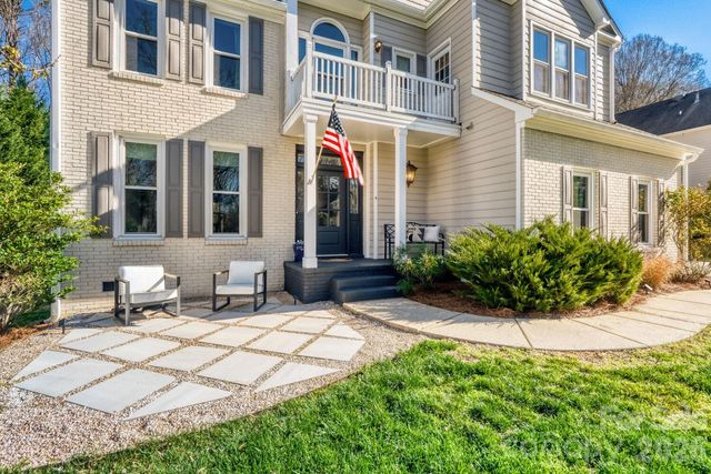 8607 Forest Shadow Circle, Cornelius, NC 28031