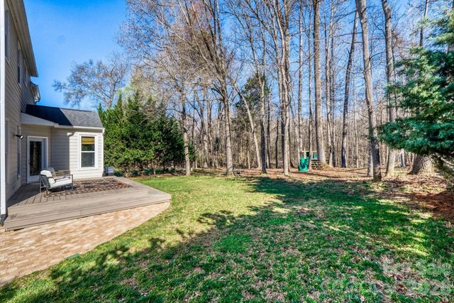 8607 Forest Shadow Circle, Cornelius, NC 28031