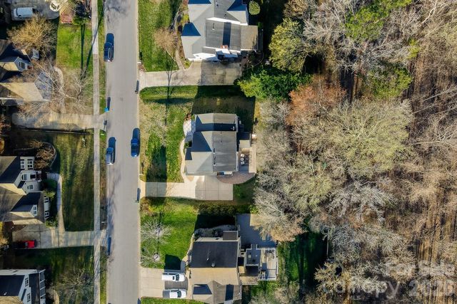 8607 Forest Shadow Circle, Cornelius, NC 28031