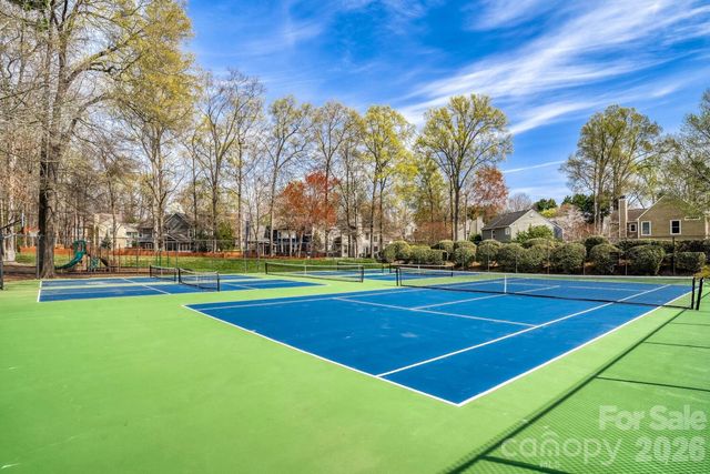 8607 Forest Shadow Circle, Cornelius, NC 28031