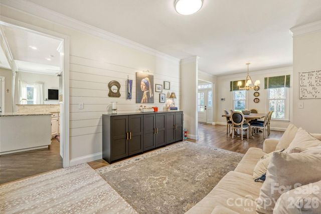 8607 Forest Shadow Circle, Cornelius, NC 28031