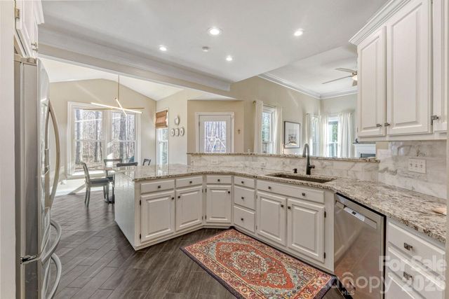 8607 Forest Shadow Circle, Cornelius, NC 28031