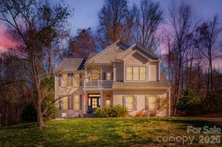 8607 Forest Shadow Circle, Cornelius, NC 28031