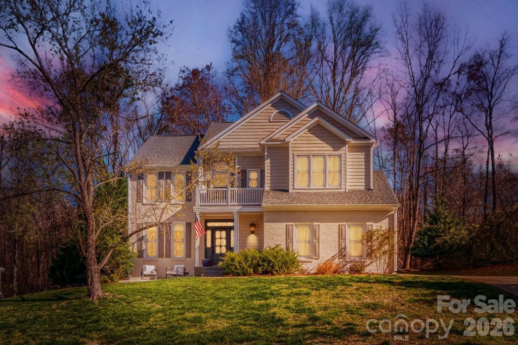 8607 Forest Shadow Circle, Cornelius, NC 28031