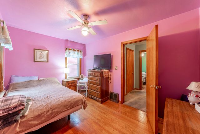 17949 Escanaba Avenue, Lansing, IL 60438