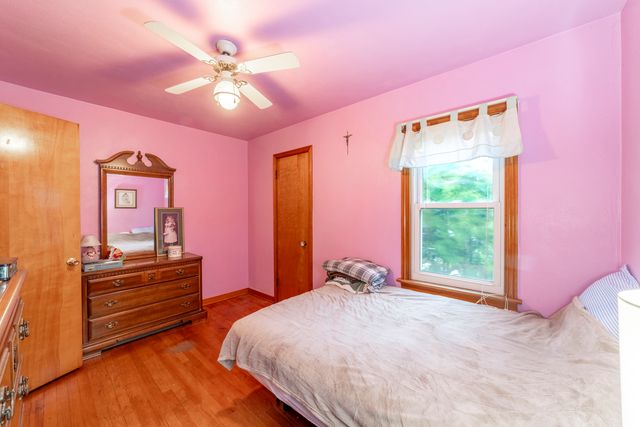 17949 Escanaba Avenue, Lansing, IL 60438