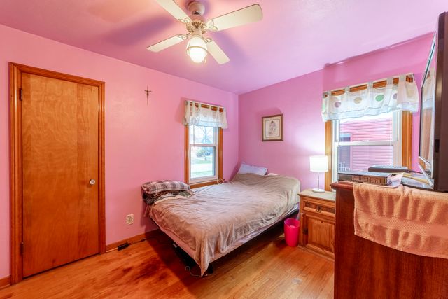 17949 Escanaba Avenue, Lansing, IL 60438