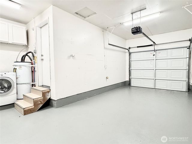 9025 E E Street, Tacoma, WA 98445