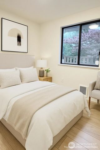 9025 E E Street, Tacoma, WA 98445