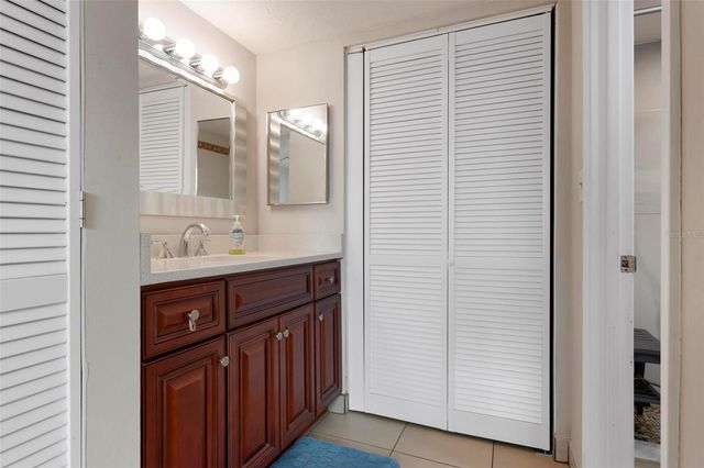 2901 26TH STREET W 303, Bradenton, FL 34205