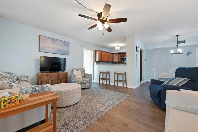2901 26TH STREET W 303, Bradenton, FL 34205