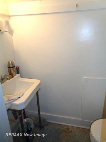 1516 Bay Street, Saginaw, MI 48602