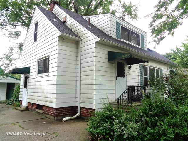 1516 Bay Street, Saginaw, MI 48602