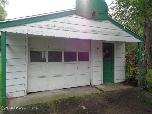 1516 Bay Street, Saginaw, MI 48602