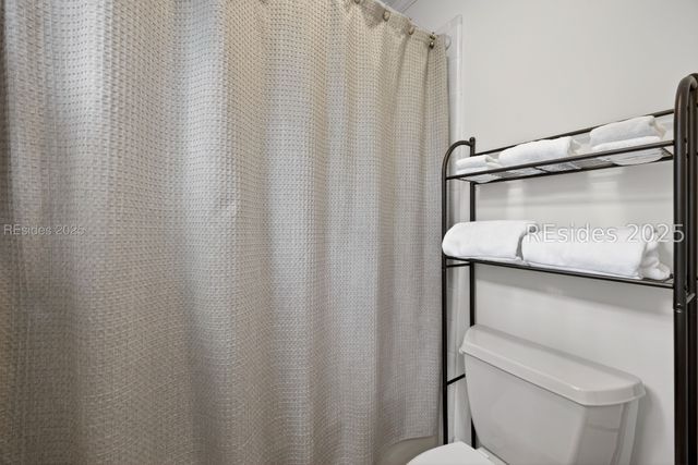 21 Widewater Rd, Hilton Head Island, SC 29926