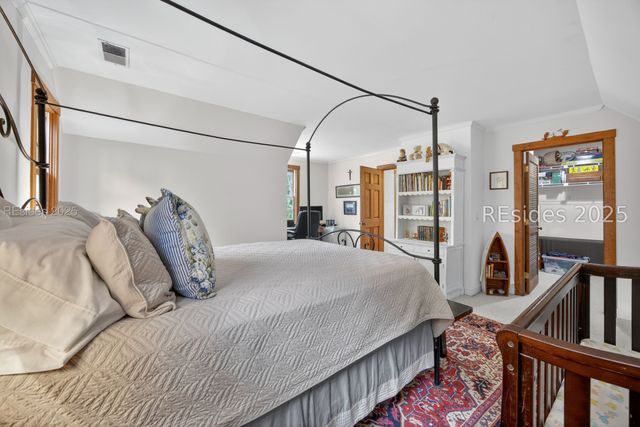 21 Widewater Rd, Hilton Head Island, SC 29926