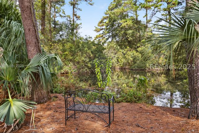 21 Widewater Rd, Hilton Head Island, SC 29926