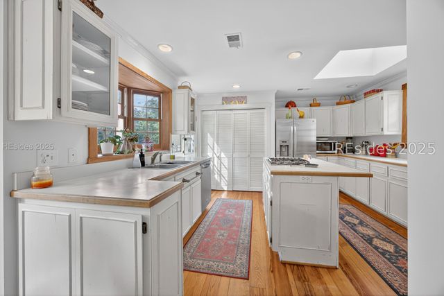 21 Widewater Rd, Hilton Head Island, SC 29926