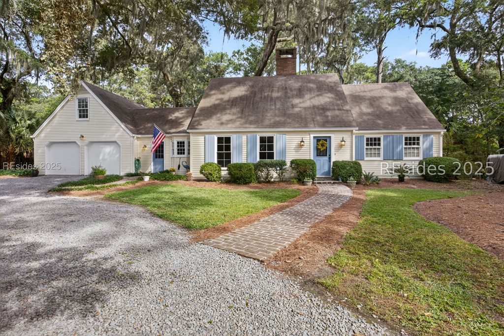 21 Widewater Rd, Hilton Head Island, SC 29926