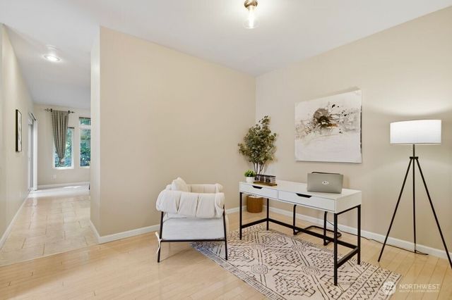 6699 SE Cougar Mountain Way, Bellevue, WA 98006