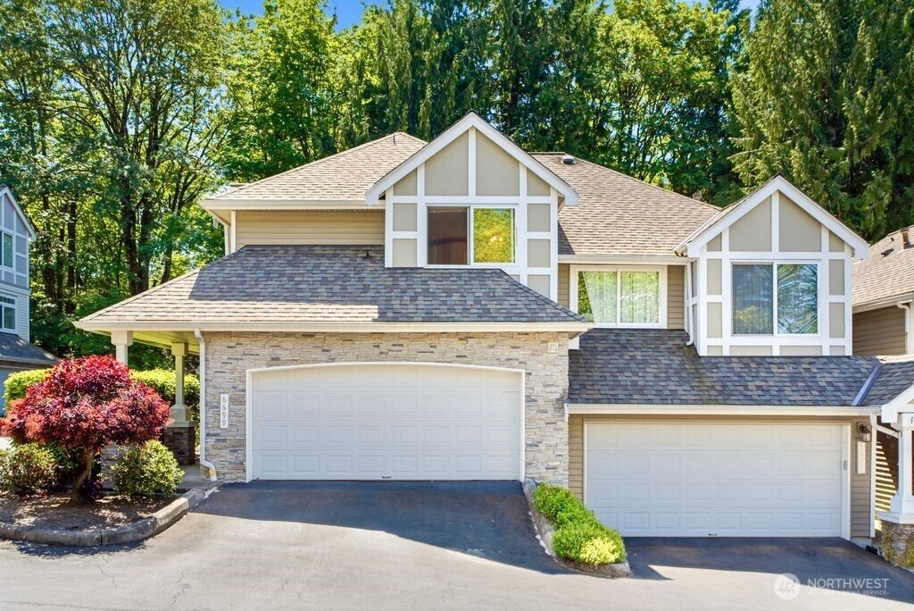 6699 SE Cougar Mountain Way, Bellevue, WA 98006
