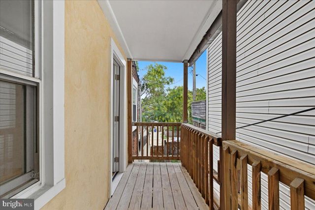 877 W LOMBARD ST, Baltimore, MD 21201