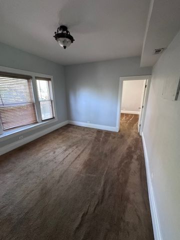 4358 W Washington Boulevard 204, Chicago, IL 60624