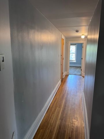 4358 W Washington Boulevard 204, Chicago, IL 60624