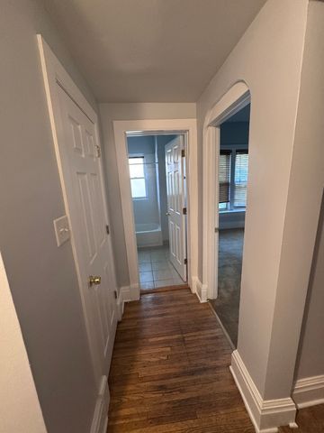 4358 W Washington Boulevard 204, Chicago, IL 60624