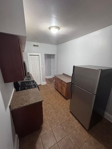 4358 W Washington Boulevard 204, Chicago, IL 60624