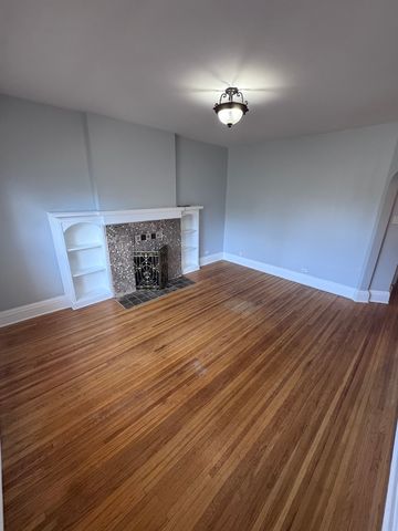 4358 W Washington Boulevard 204, Chicago, IL 60624