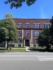 4358 W Washington Boulevard 204, Chicago, IL 60624