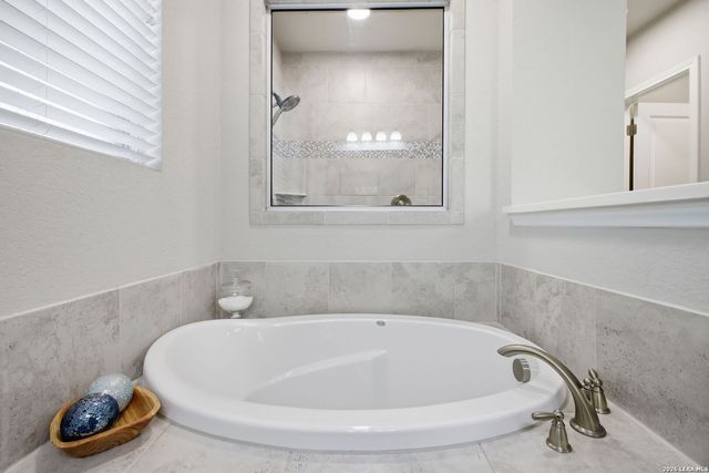 7703 Goldstrike, San Antonio, TX 78254