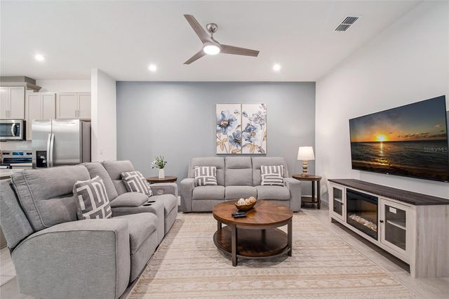 2309 DISTANT SUN TRAIL, Kissimmee, FL 34747