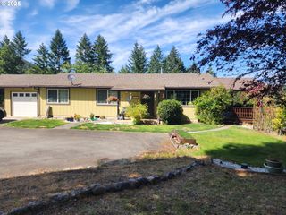 1400 CANYONVILLE RIDDLE Rd, Riddle, OR 97469