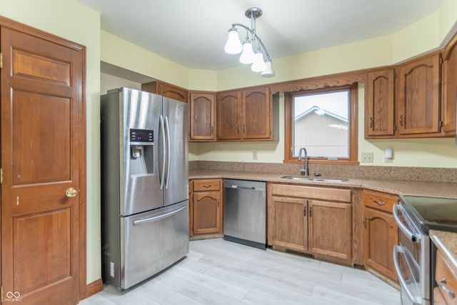 9233 Champton Drive, Indianapolis, IN 46256