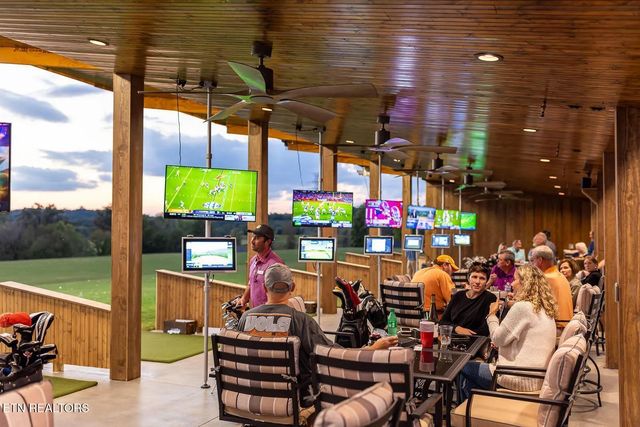 585 Black Cove Lane, Loudon, TN 37774